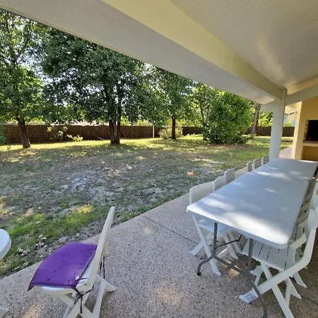 Belle Familiale Climatisee Avec Jardin Clos *
