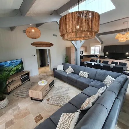 Villa Belle Familiale Climatisee Avec Jardin Clos *